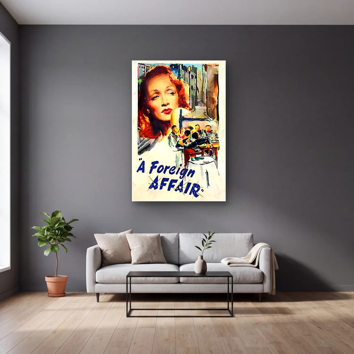 Vintage Poster Kafeli Avrupa Sokağı – Siyah Beyaz Tonlar cam tablo — gri duvarlı salonda