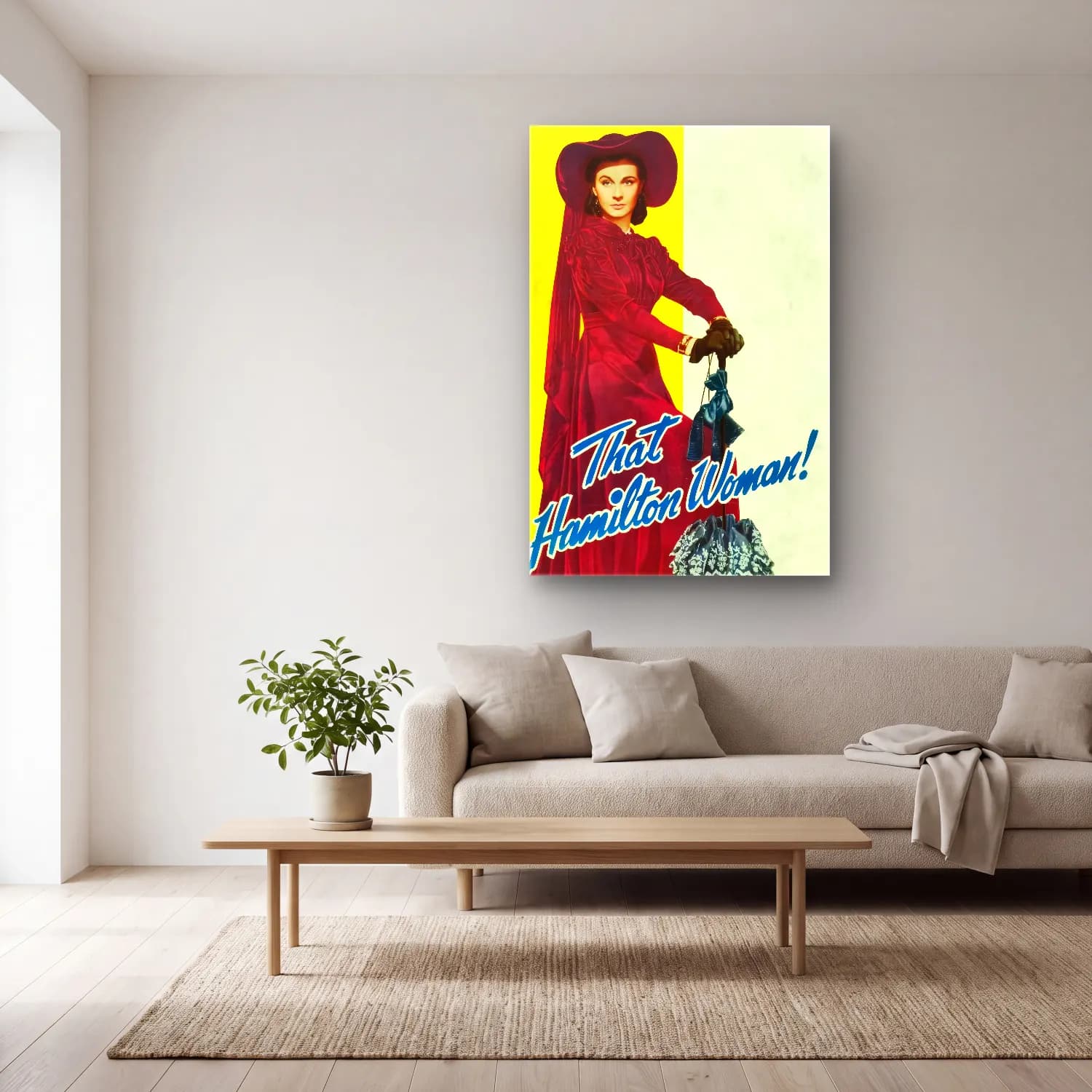 Vintage Poster Şapkalı Kadın No. 24 cam tablo — açık renk salonda