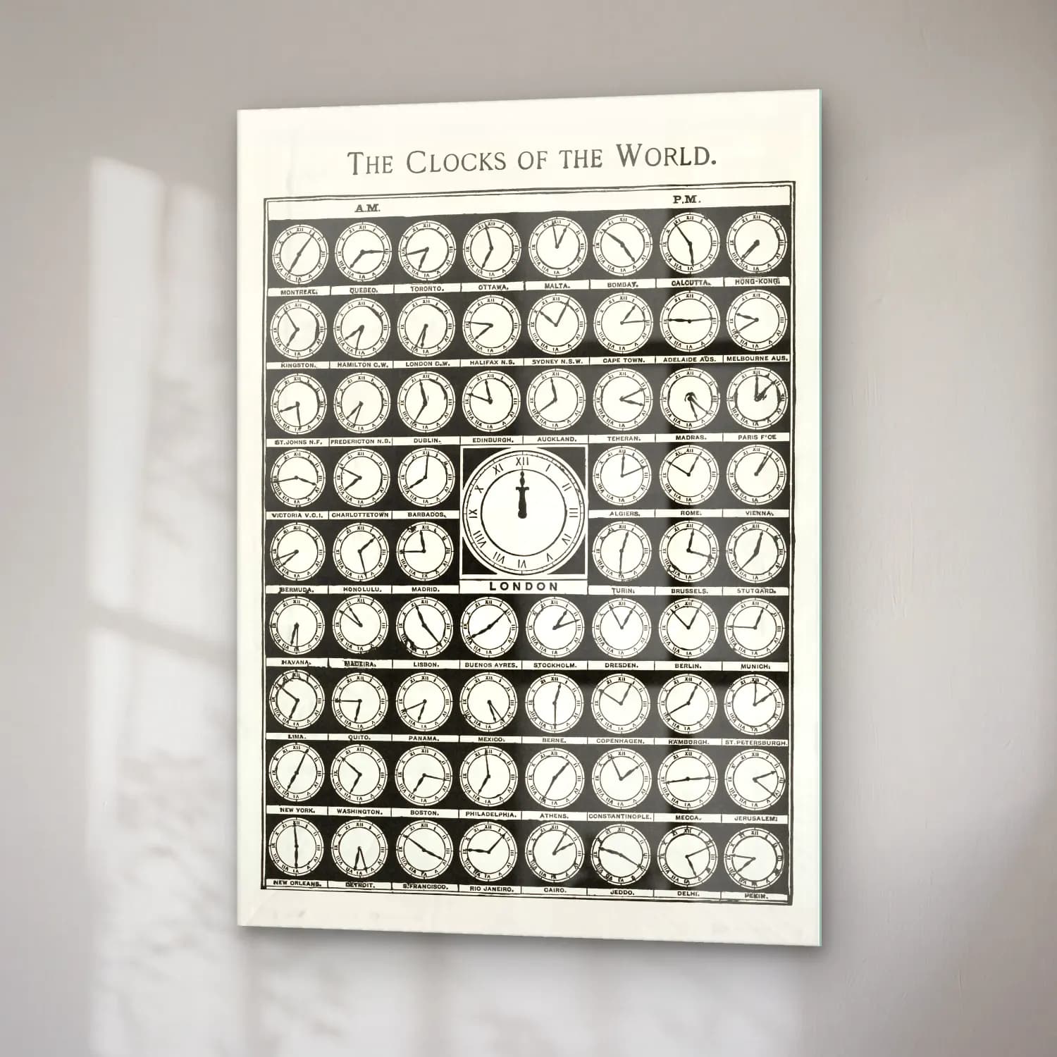 Bauhaus Saat cam tablo — sağ açıdan görünüm