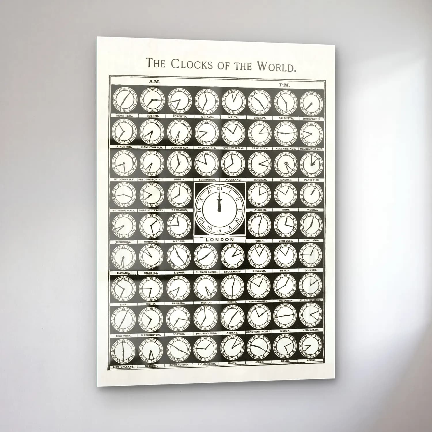 Bauhaus Saat cam tablo — sol açıdan görünüm