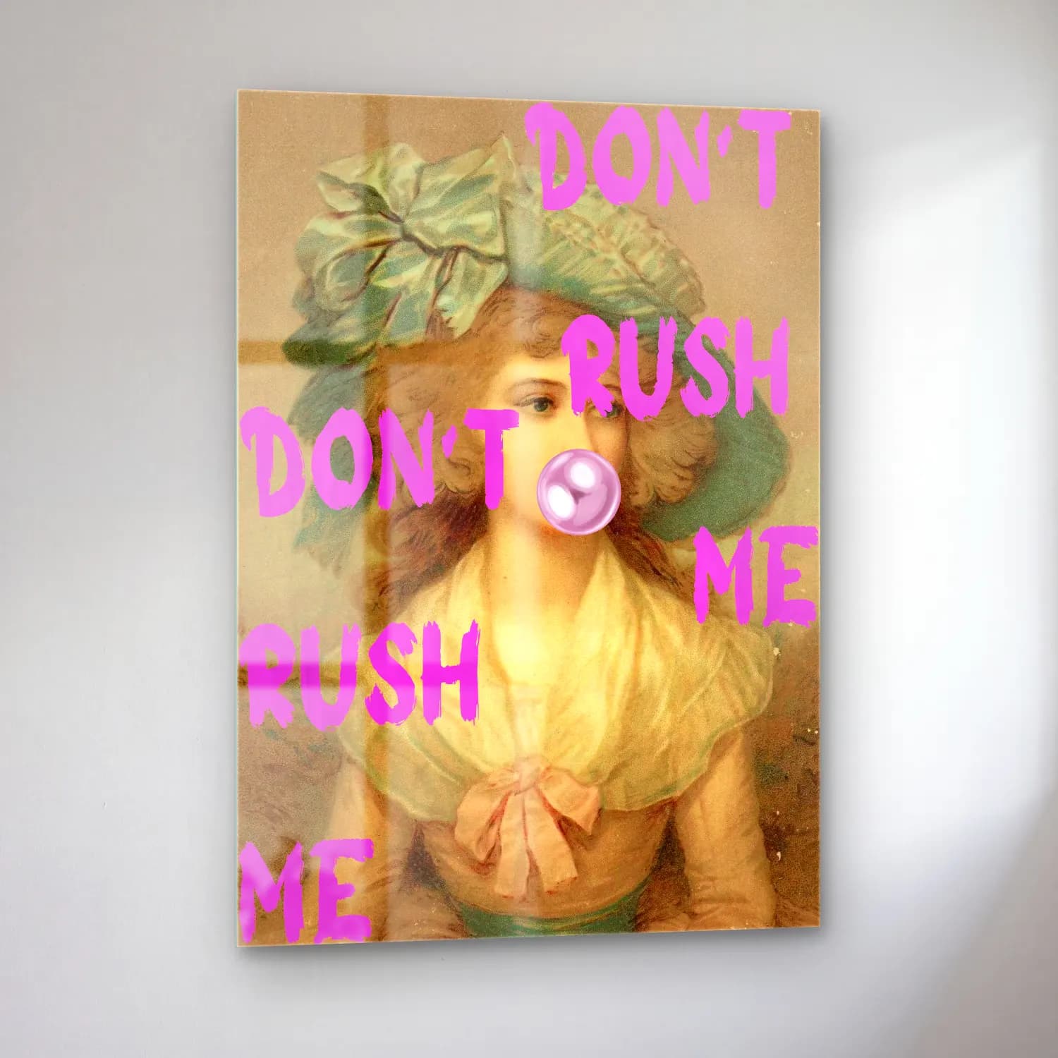 Pastel Yazılı Tasarım No. 8 cam tablo — sol açıdan görünüm