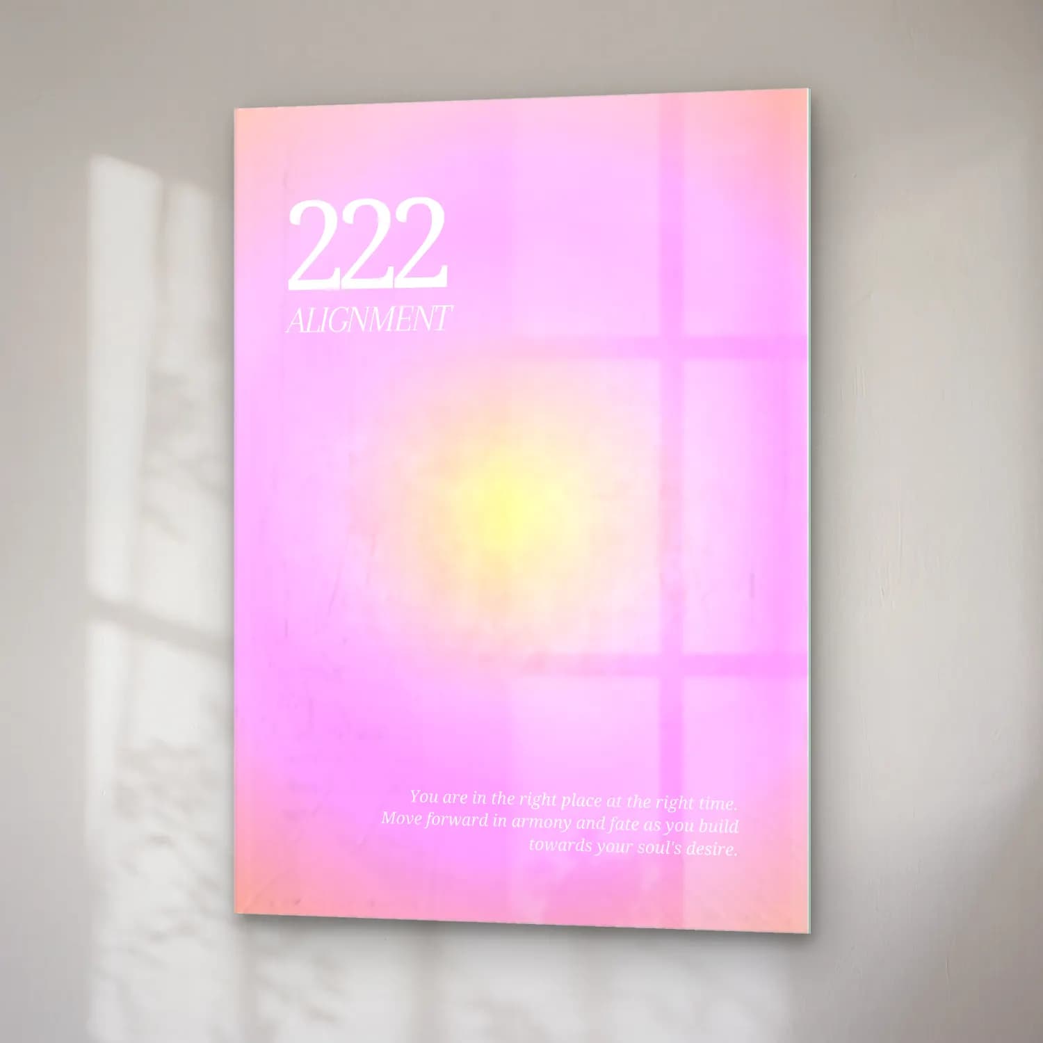 Pastel Yazılı Tasarım No. 19 cam tablo — sağ açıdan görünüm
