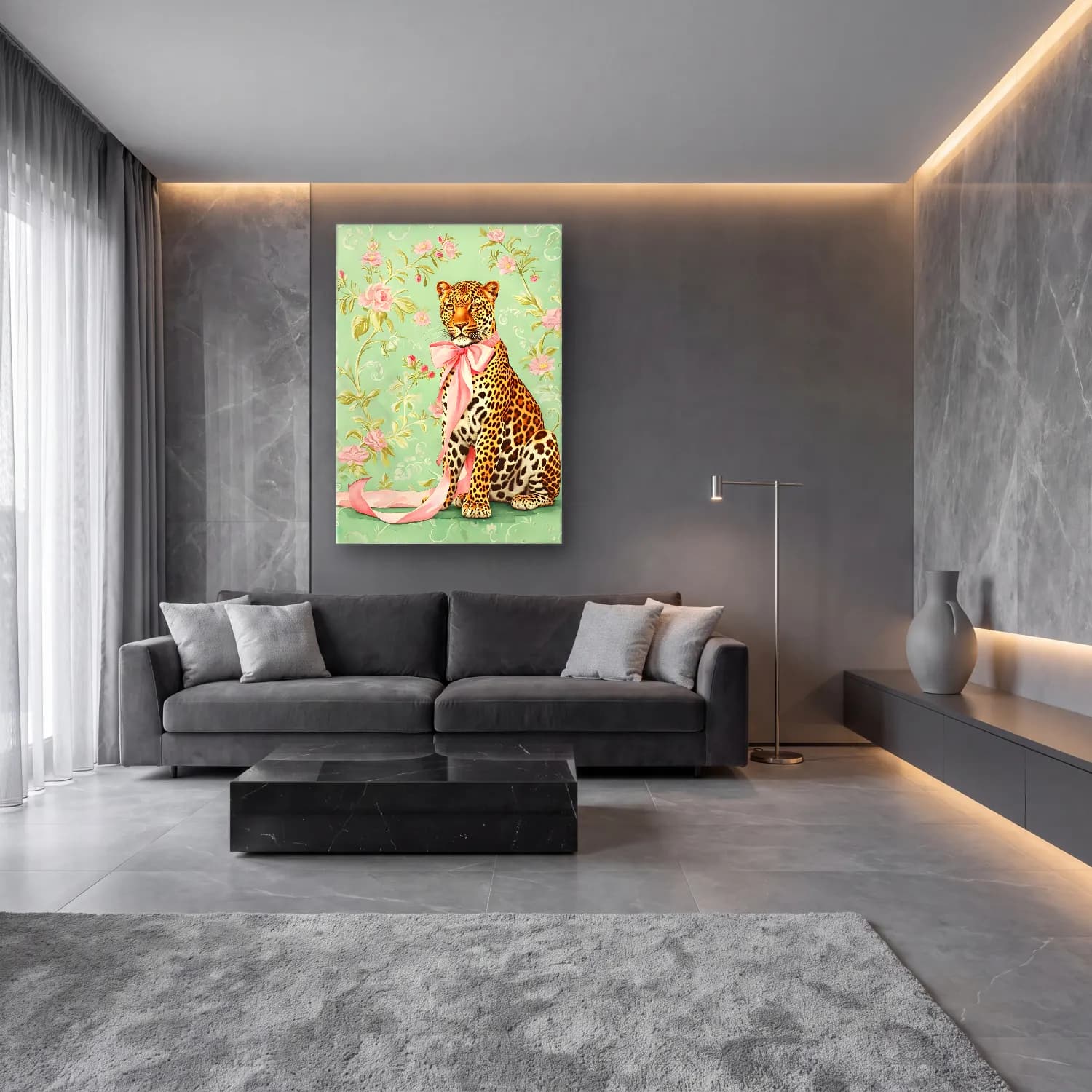 Pastel Leopar No. 9 cam tablo — lüks salon duvarında