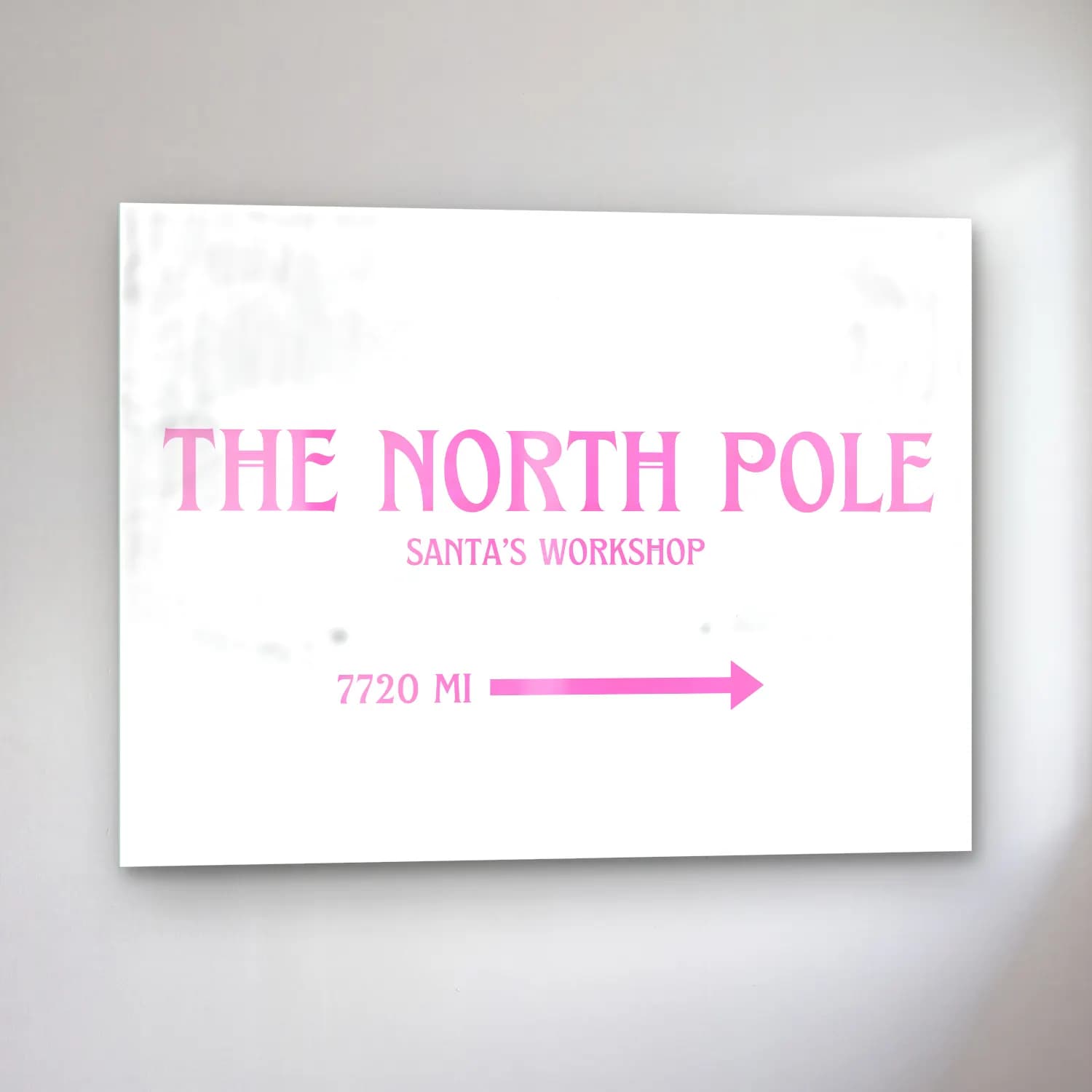 Pastel Noel Baba cam tablo — sol açıdan görünüm