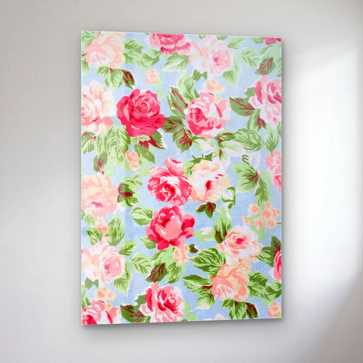 Pastel Çiçek Deseni No. 45 cam tablo — sol açıdan görünüm
