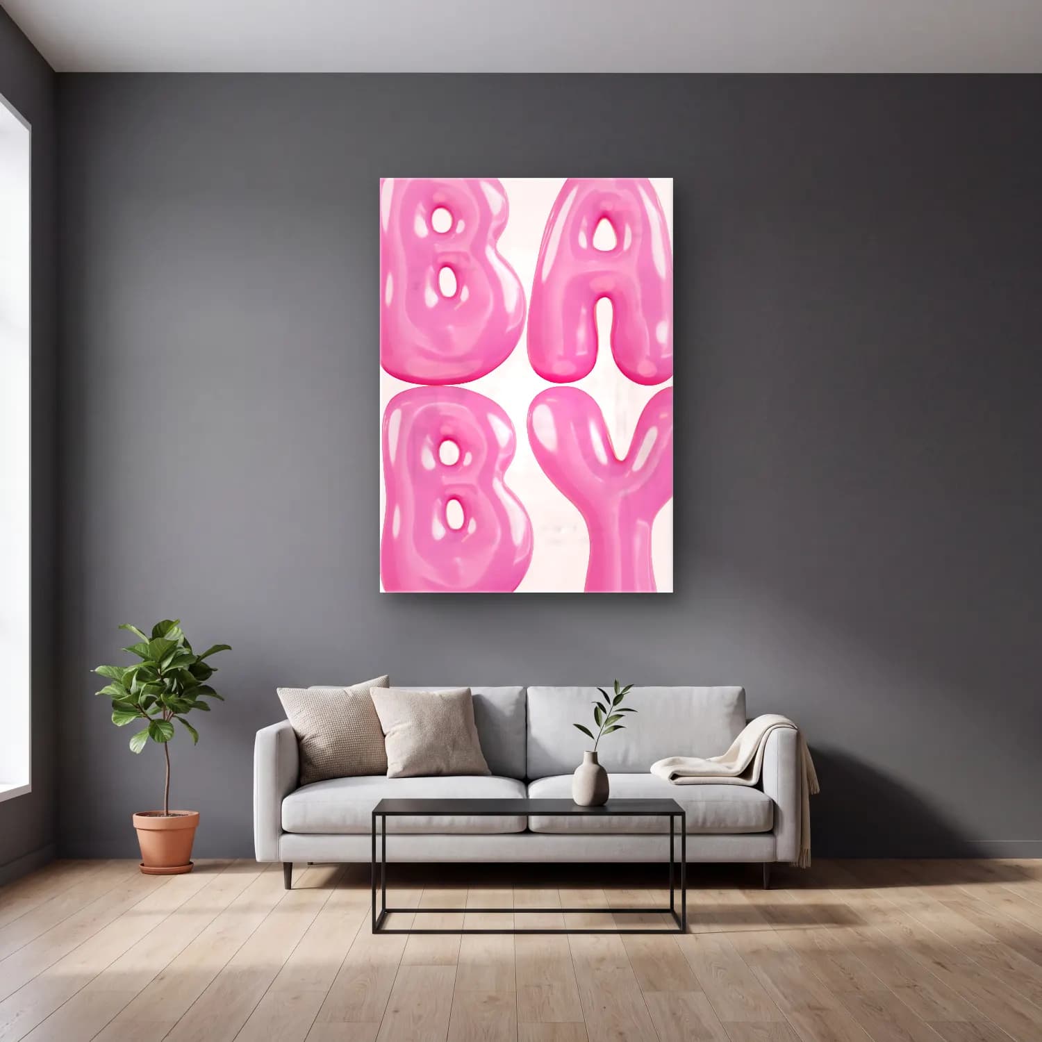 MAXIMALIST ECLECTIC – Harf Posteri cam tablo — gri duvarlı salonda