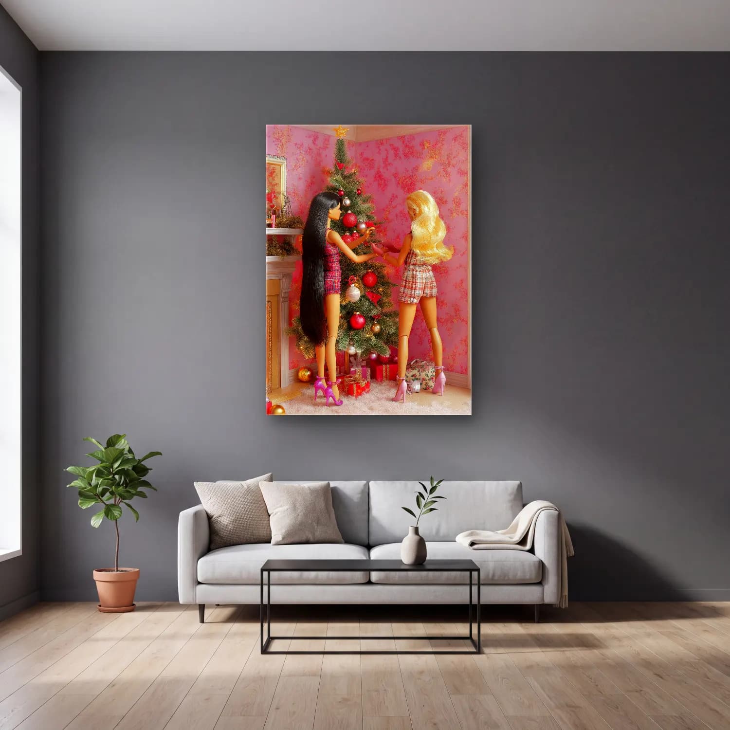 Pastel Yılbaşı Süsleri No. 42 cam tablo — gri duvarlı salonda