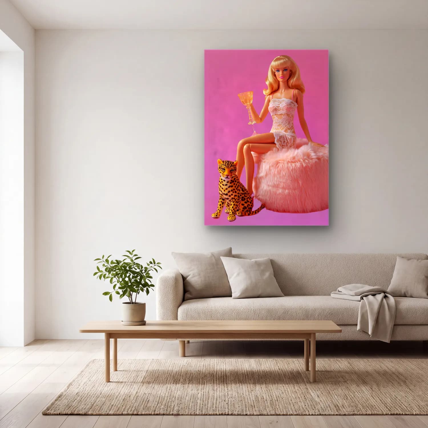 Pastel Leopar No. 25 cam tablo — açık renk salonda