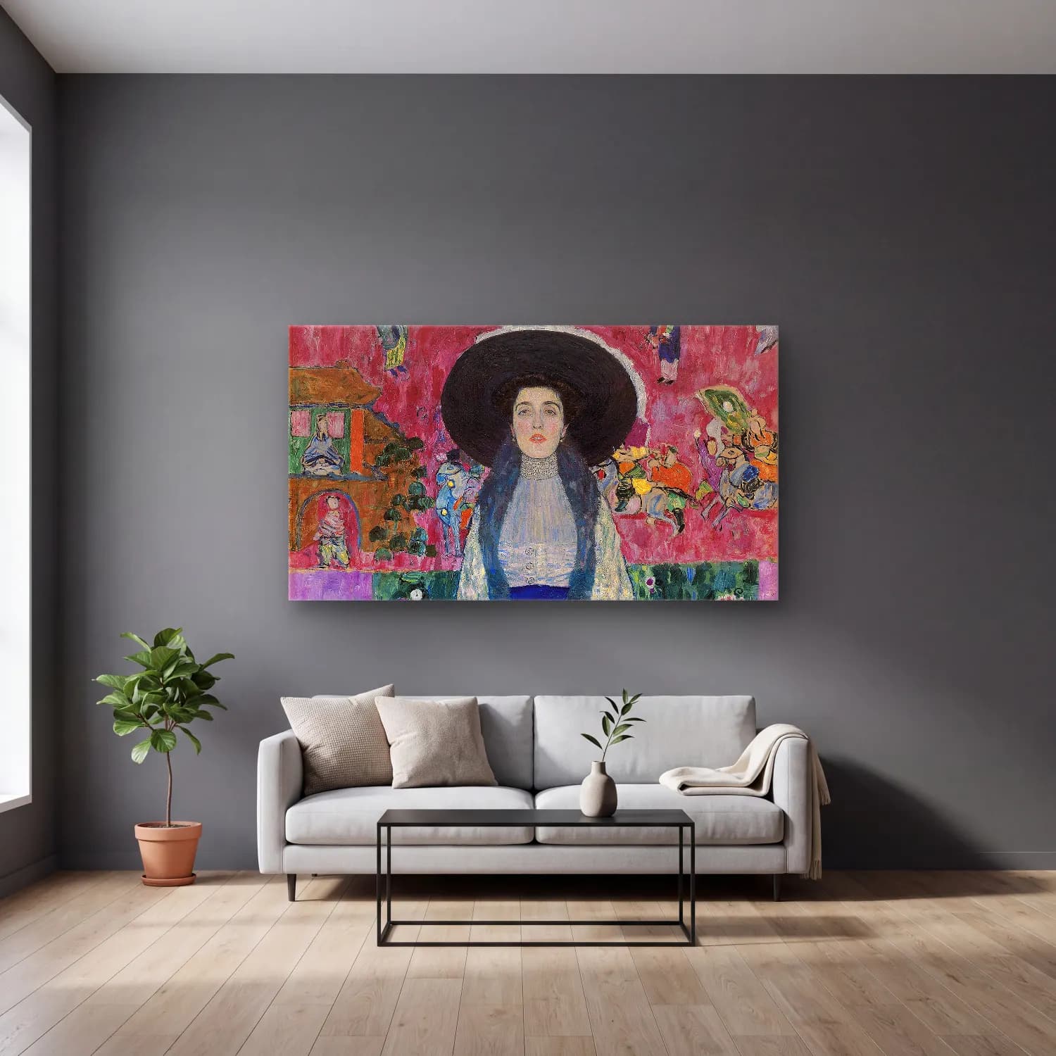 Gustav Klimt – Portrait of Adele Bloch-Bauer cam tablo — gri duvarlı salonda