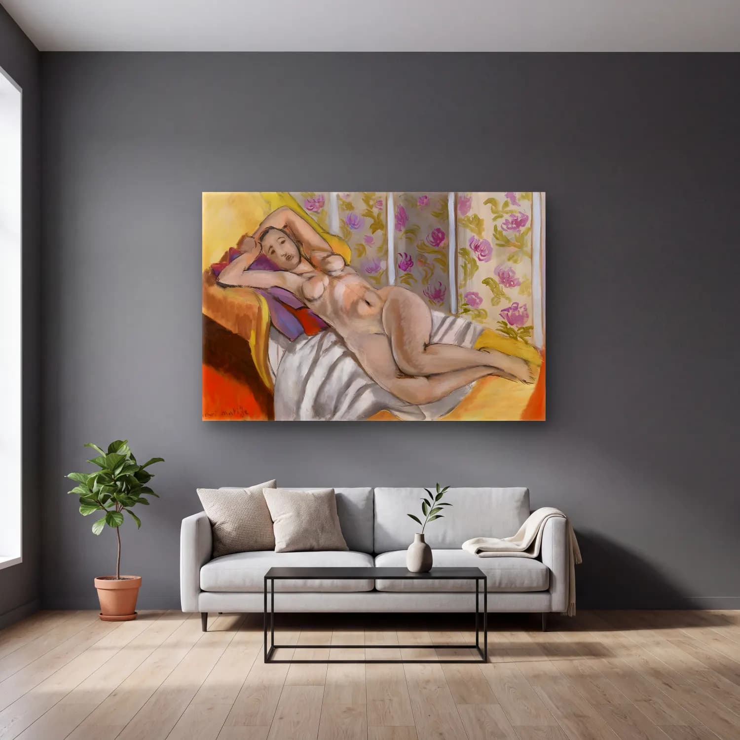 Henri Matisse – Reclining Nude (Nu couché) cam tablo — gri duvarlı salonda