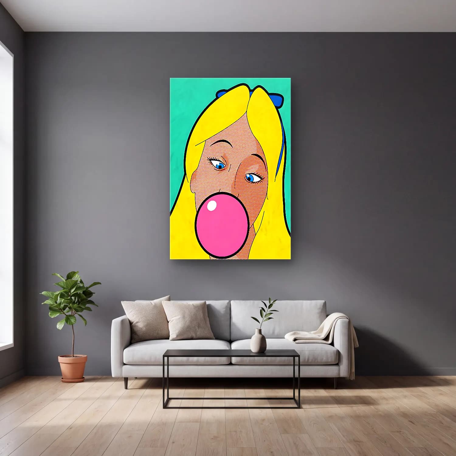 Pop Art Kız Çocuğu Portresi No. 2 cam tablo — gri duvarlı salonda