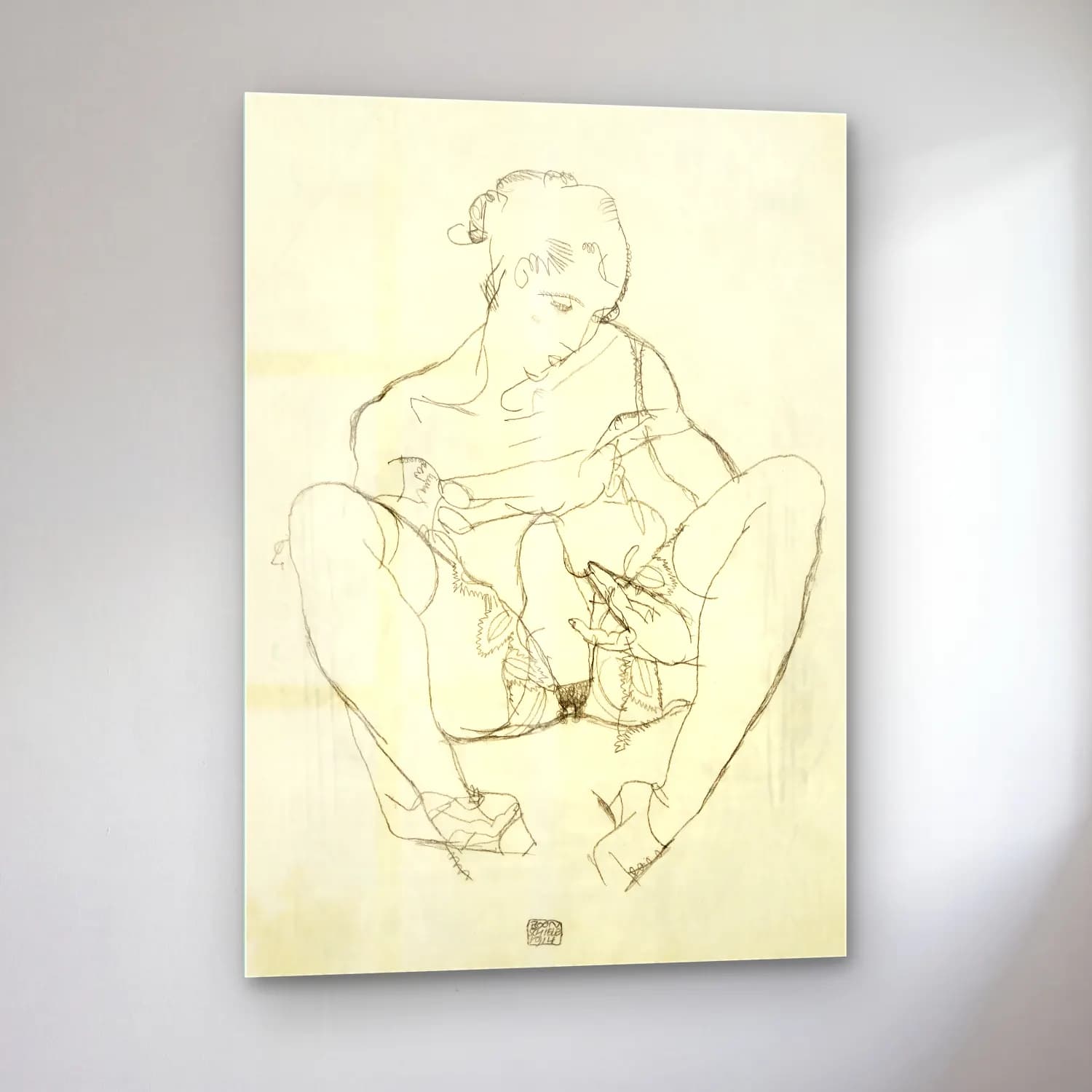 Egon Schiele – Woman spreading legs. Seated Woman in Chemise cam tablo — sol açıdan görünüm
