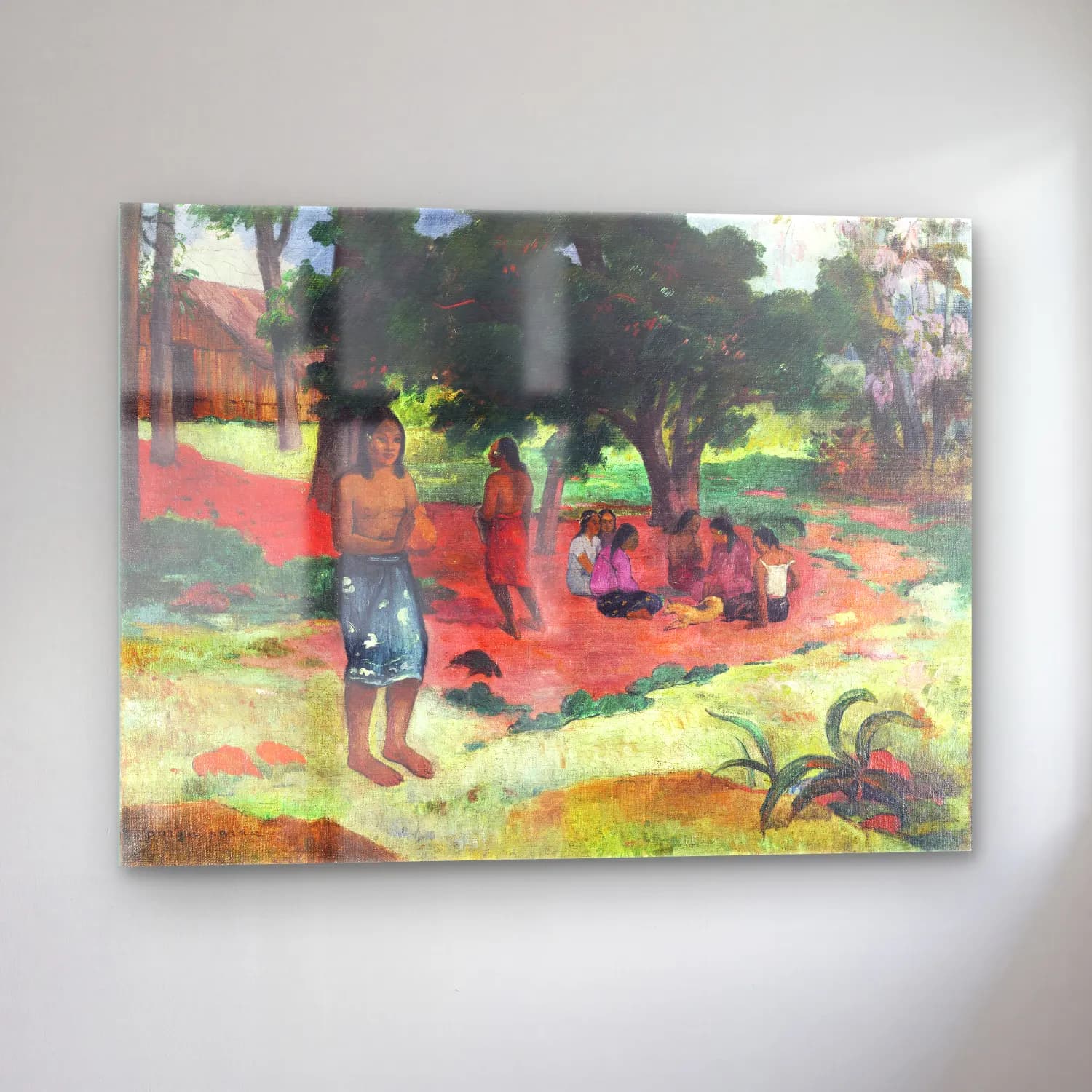 Paul Gauguin – Whispered Words (Parau) cam tablo — sol açıdan görünüm