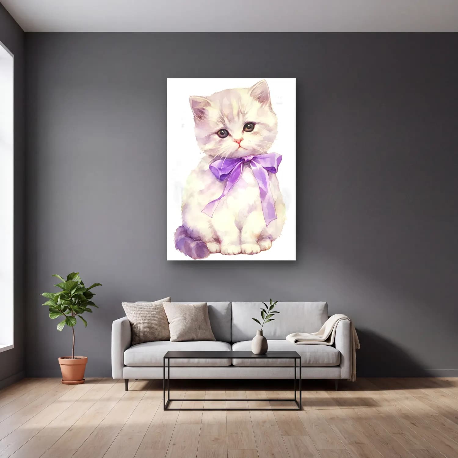 Suluboya Kedi – Mor Tonlar cam tablo — gri duvarlı salonda