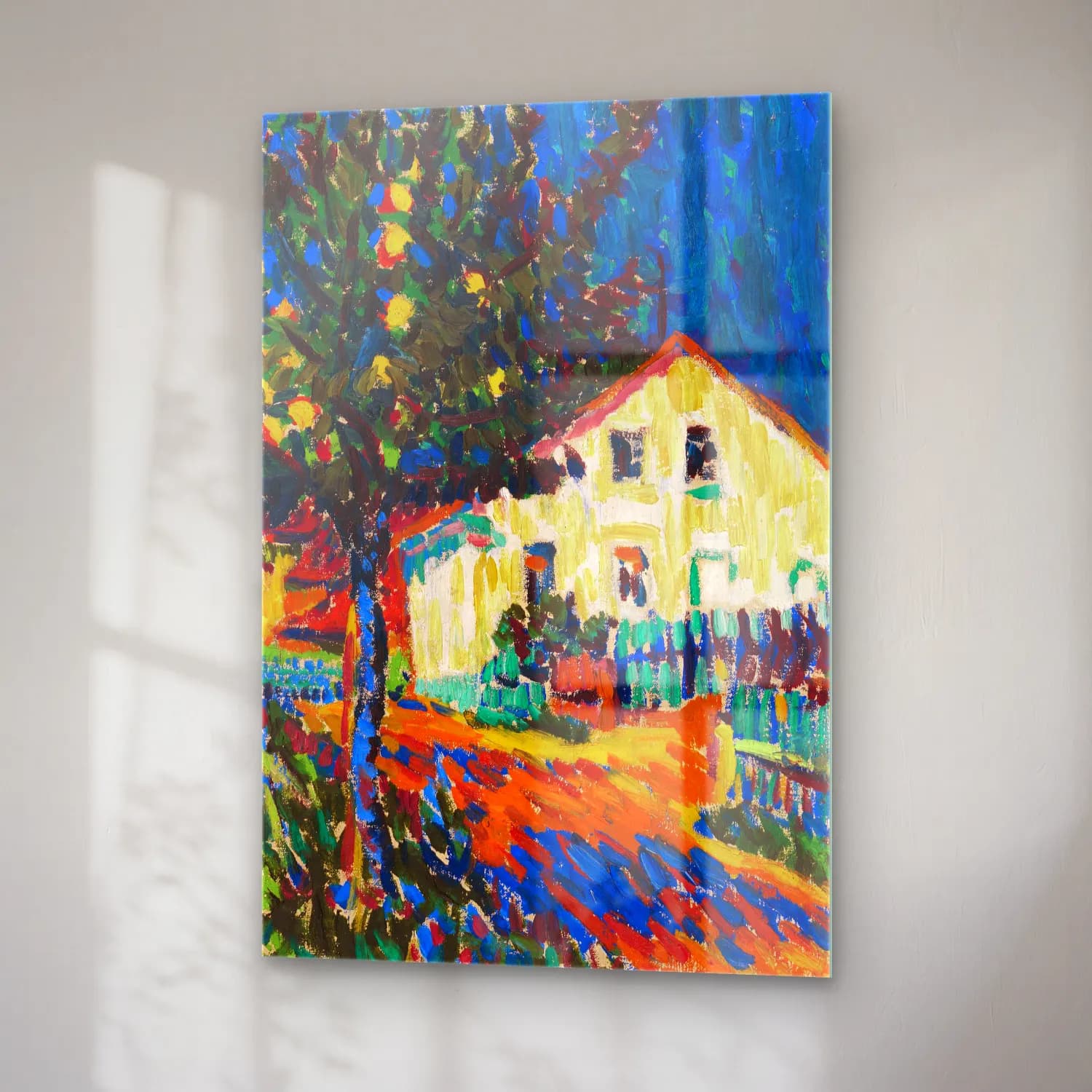 Ernst Ludwig Kirchner – Dorfstraße mit Apfelbäumen – Sarı Tonlar cam tablo — sağ açıdan görünüm