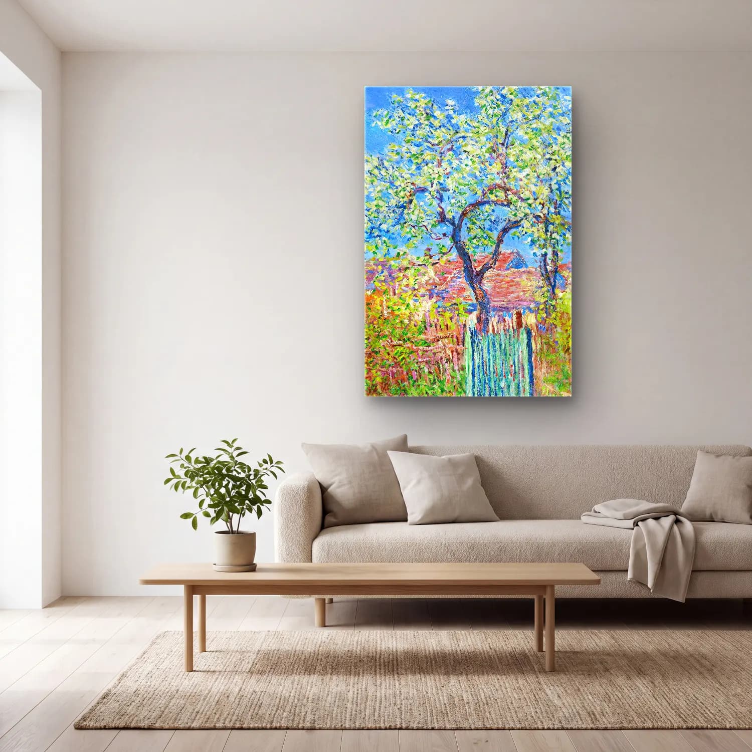 Claude Monet – Poirier En Fleurs cam tablo — açık renk salonda