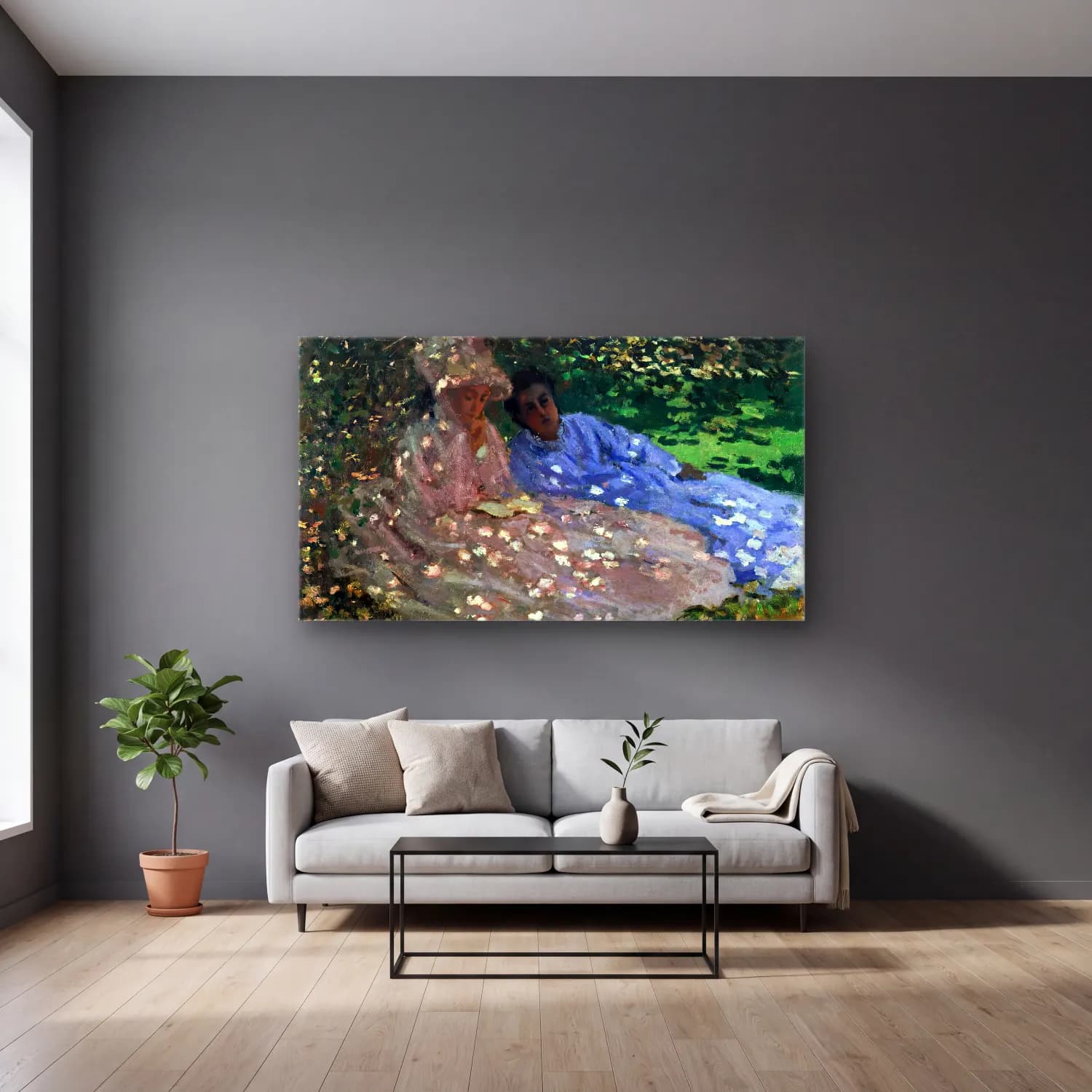 Claude Monet – Madame Monet and a Friend in the Garden cam tablo — gri duvarlı salonda
