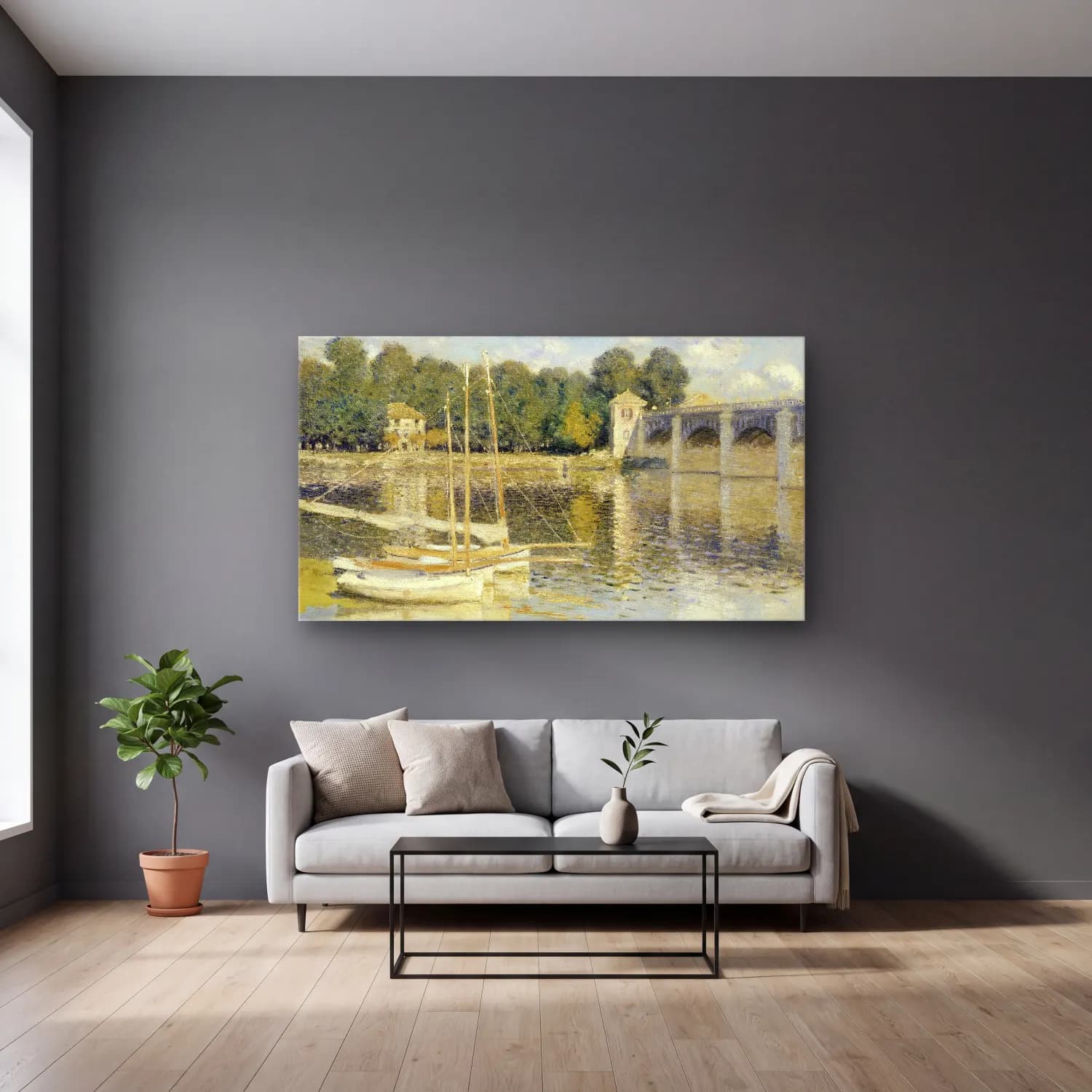 Claude Monet – The Argenteuil Bridge cam tablo — gri duvarlı salonda