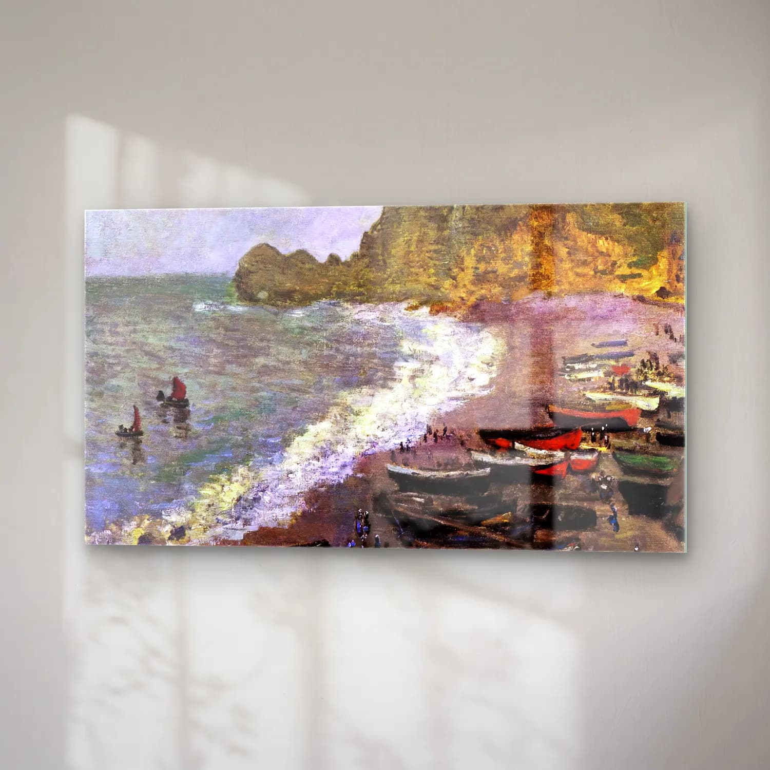 Claude Monet – The Beach at Étretat cam tablo — sağ açıdan görünüm
