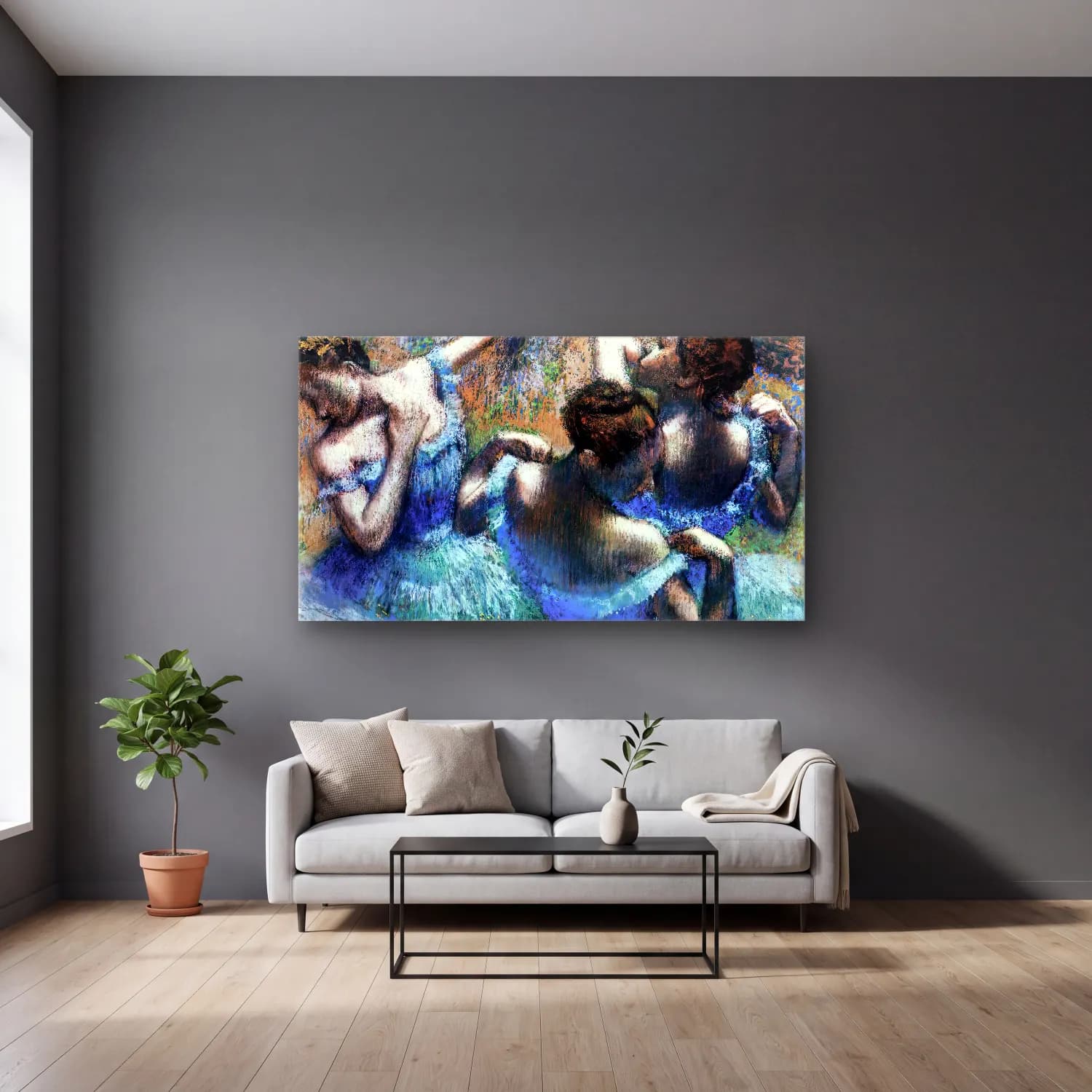 Edgar Degas – The Blue Dancers cam tablo — gri duvarlı salonda