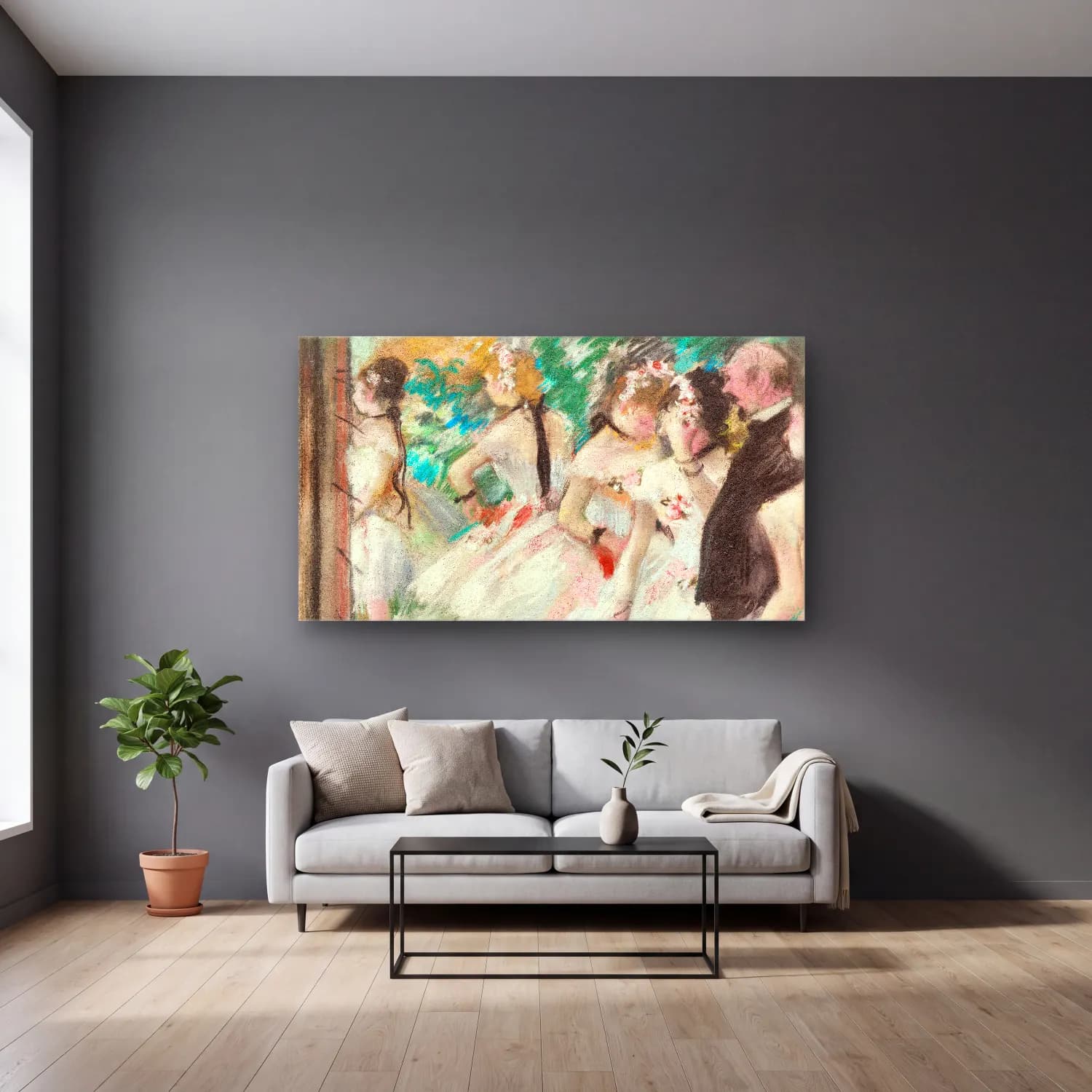 Edgar Degas – The Dance Class cam tablo — gri duvarlı salonda