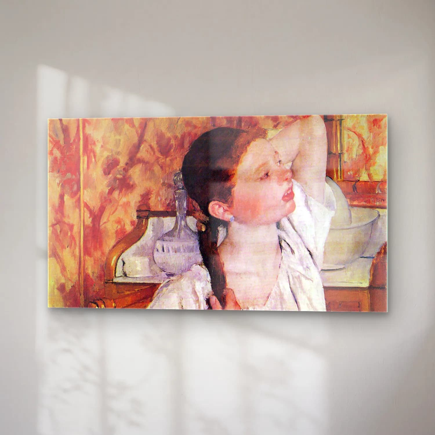 Mary Cassatt – Girl arranging her hair cam tablo — sağ açıdan görünüm