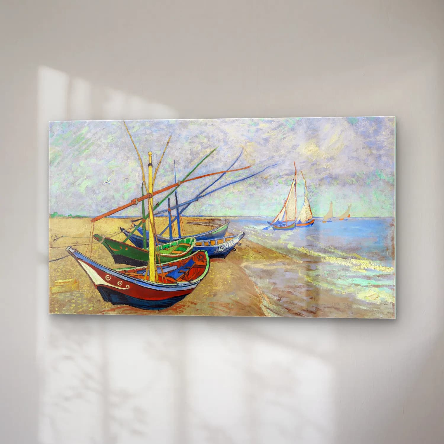 Vincent van Gogh – Fishing Boats on the Beach at Saintes-Maries cam tablo — sağ açıdan görünüm