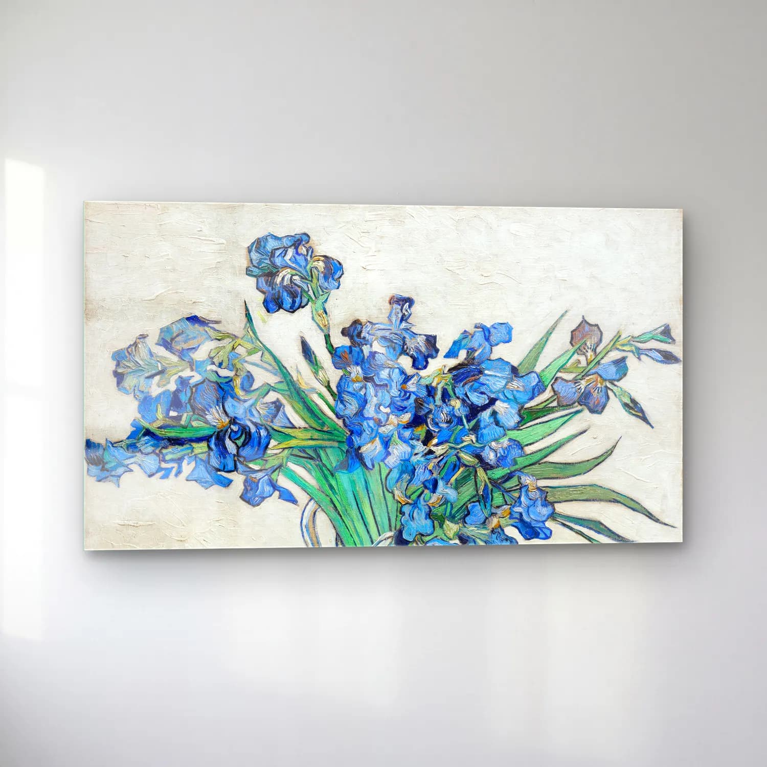Vincent van Gogh – Irises No. 4 cam tablo — sol açıdan görünüm