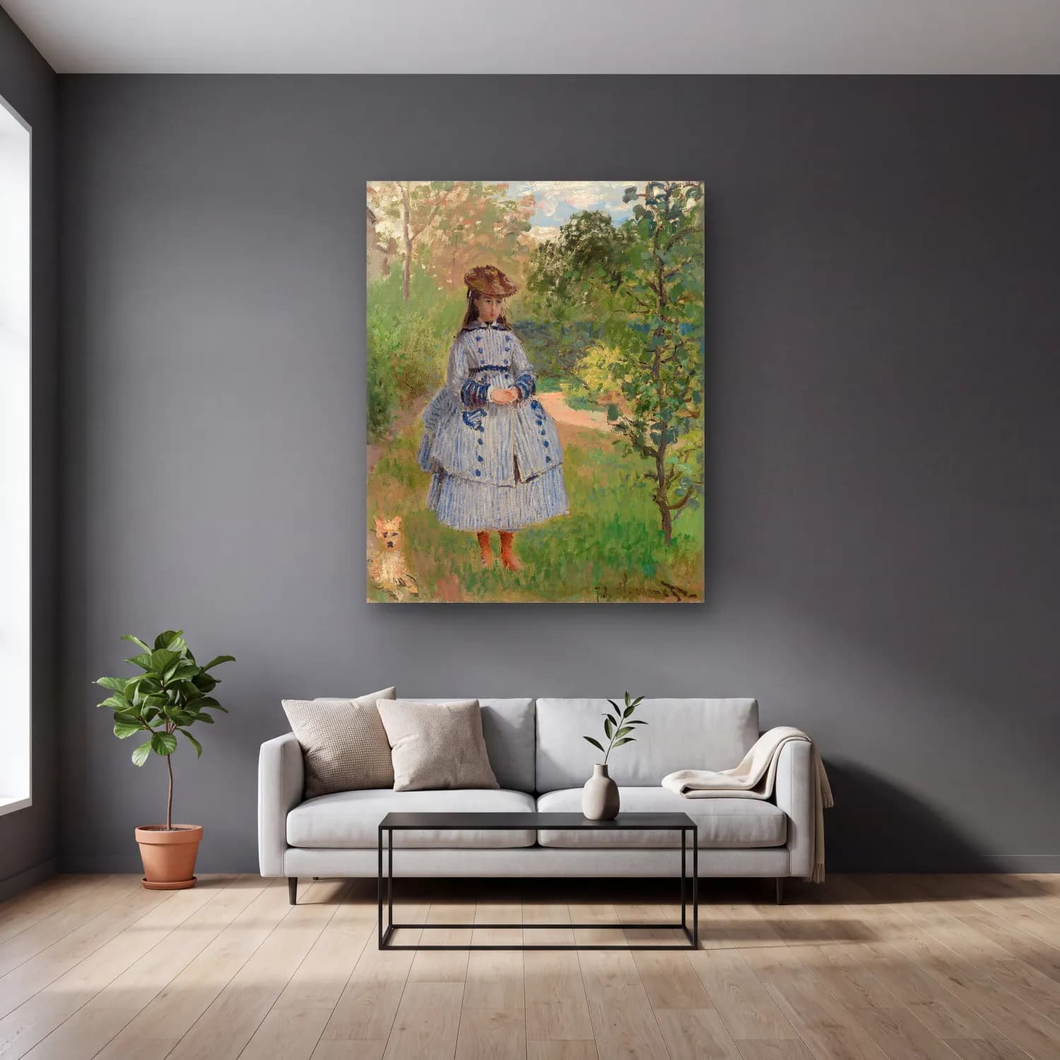 Claude Monet – Elbiseli Kadın – Mavi Tonlar cam tablo — gri duvarlı salonda