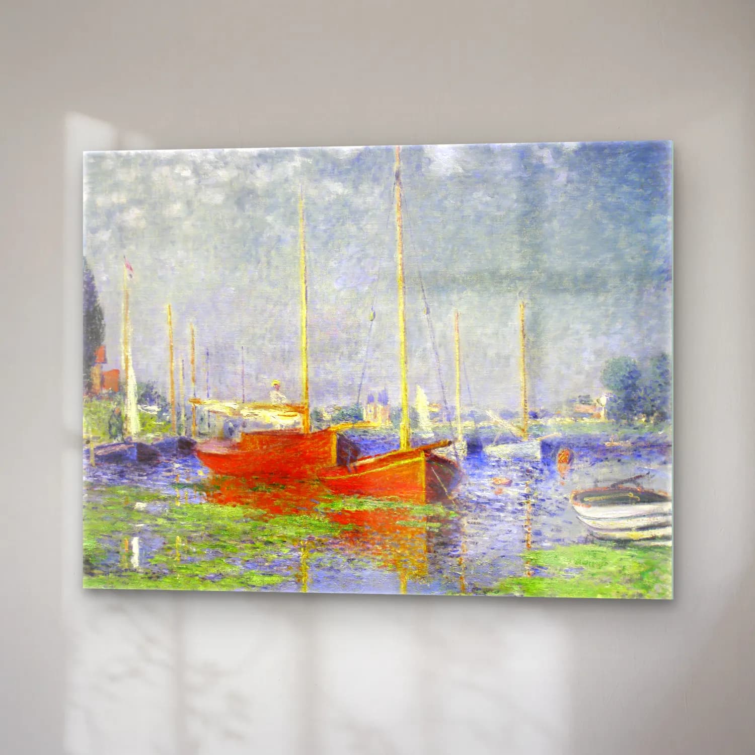 Claude Monet – Liman ve Tekneler – Kırmızı Tonlar cam tablo — sağ açıdan görünüm