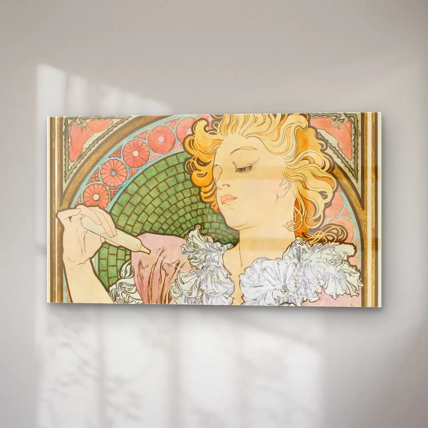 Alphonse Mucha – Lance Parfum “Rodo” cam tablo — sağ açıdan görünüm