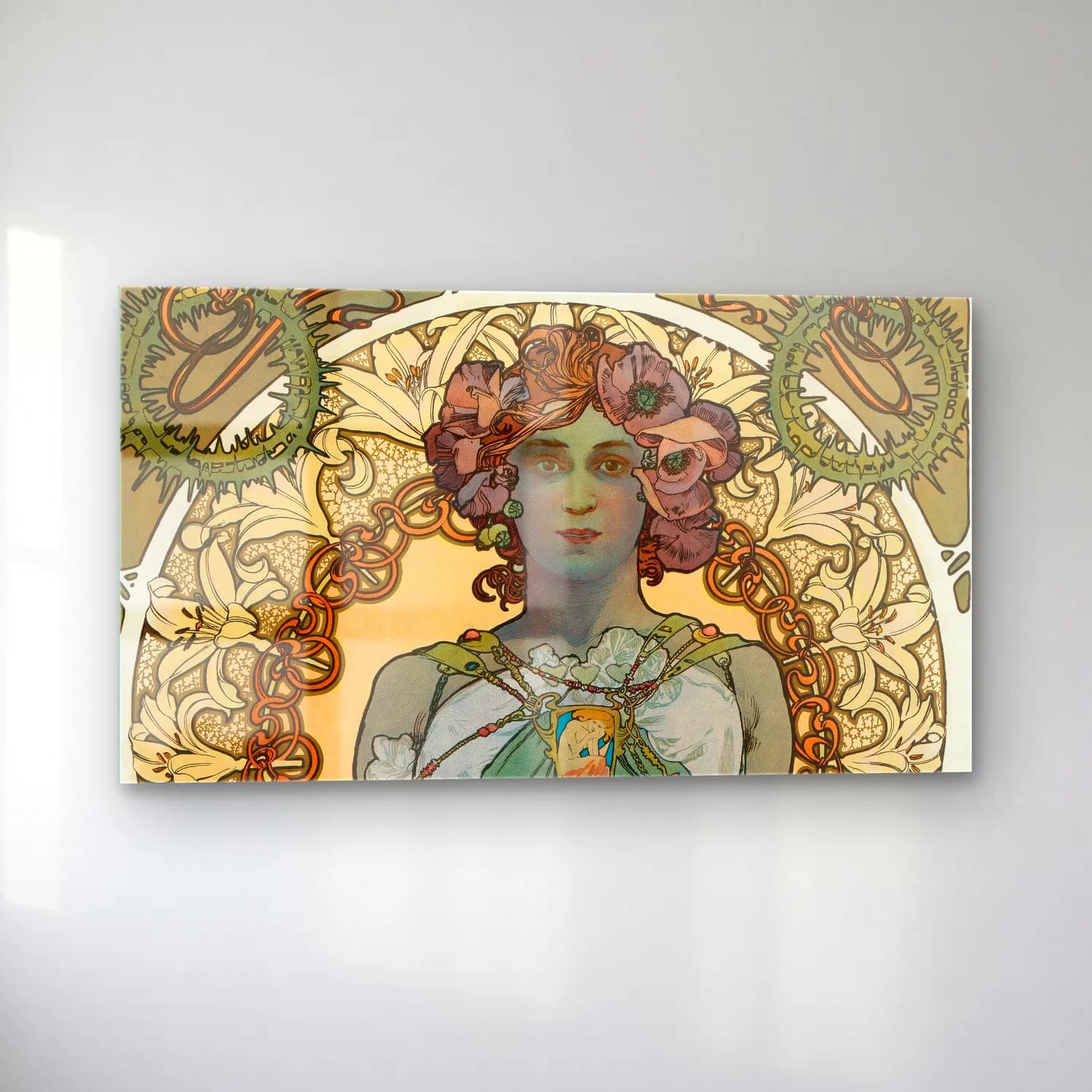 Alphonse Mucha – Leslie Carter cam tablo — sol açıdan görünüm