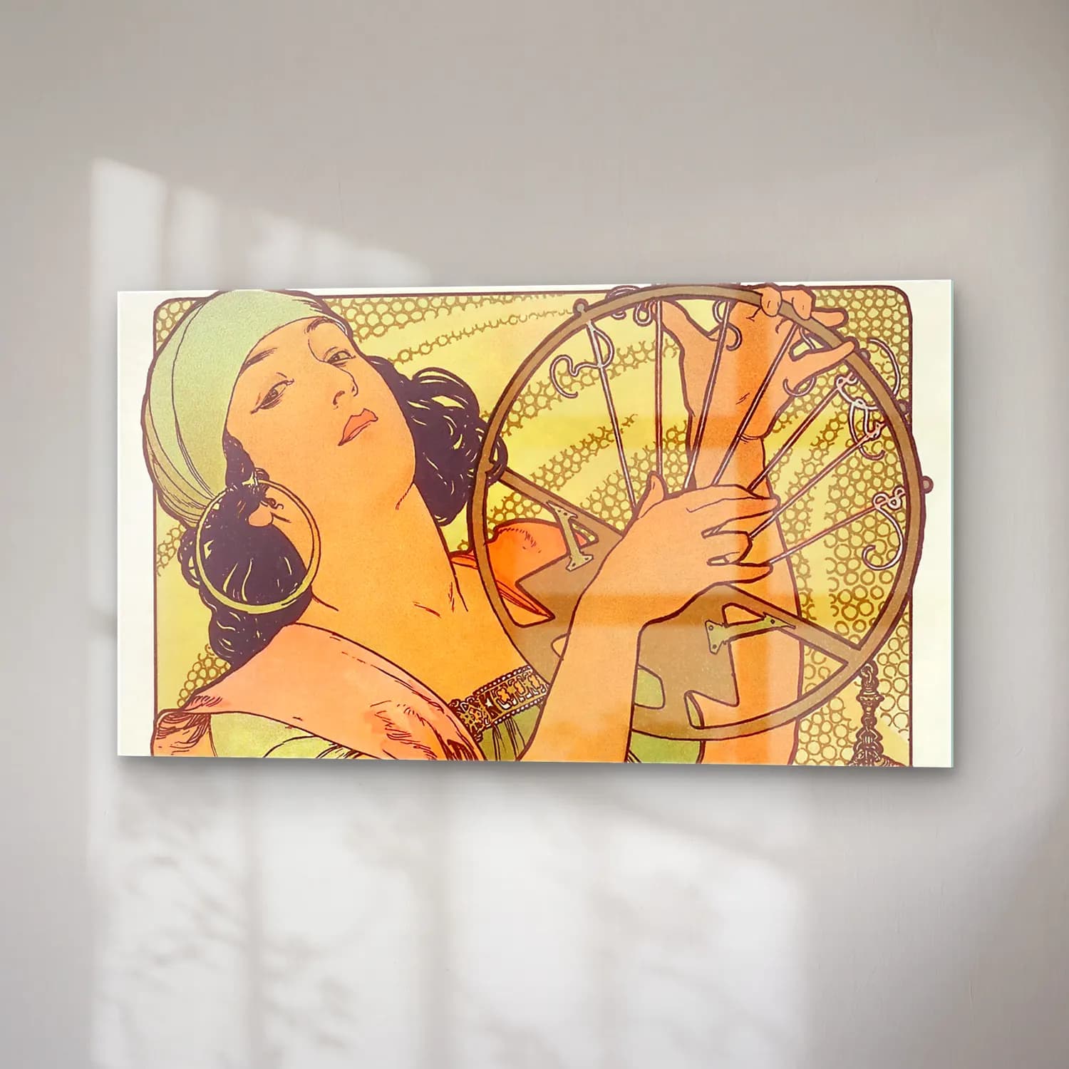Alphonse Mucha – Salomé cam tablo — sağ açıdan görünüm