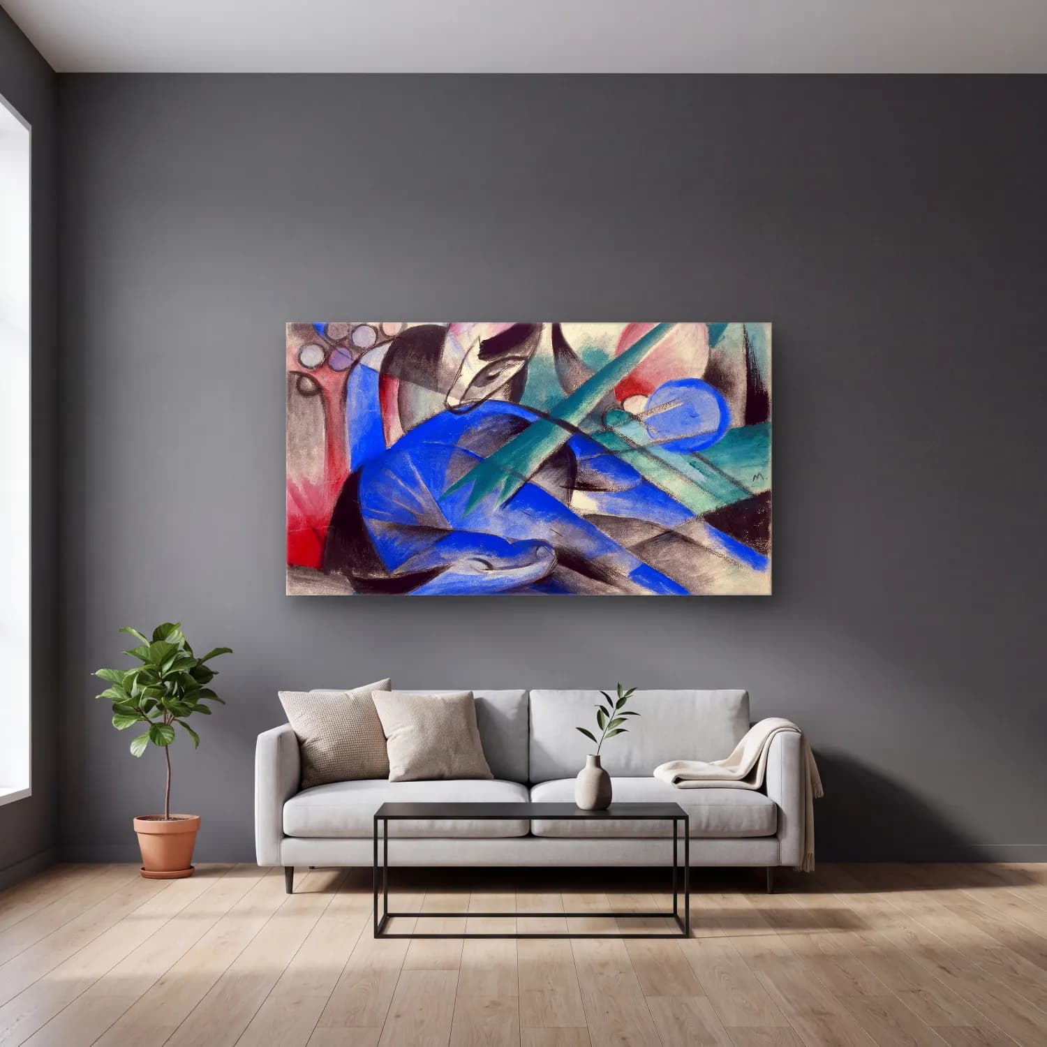 Franz Marc – GUGG Dreaming Horse cam tablo — gri duvarlı salonda