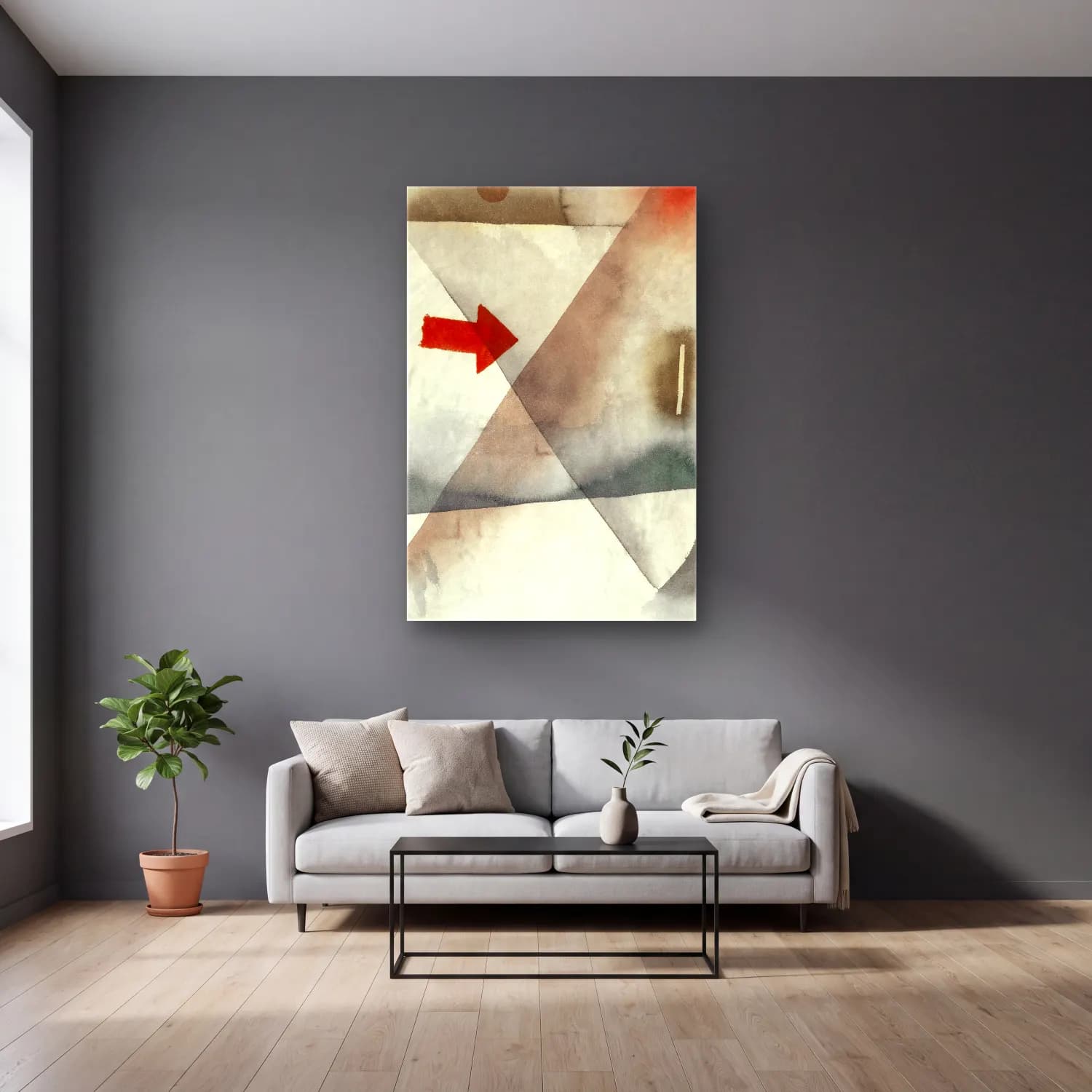 Paul Klee – Chimes cam tablo — gri duvarlı salonda