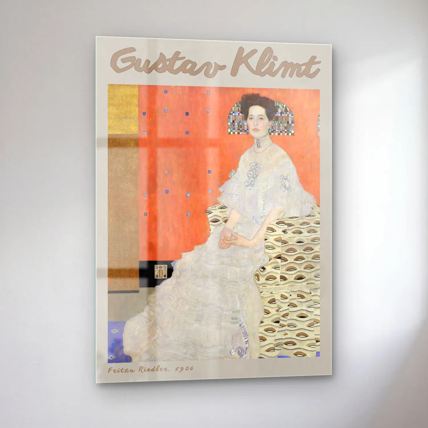Gustav Klimt – Elbiseli Kadın cam tablo — sol açıdan görünüm