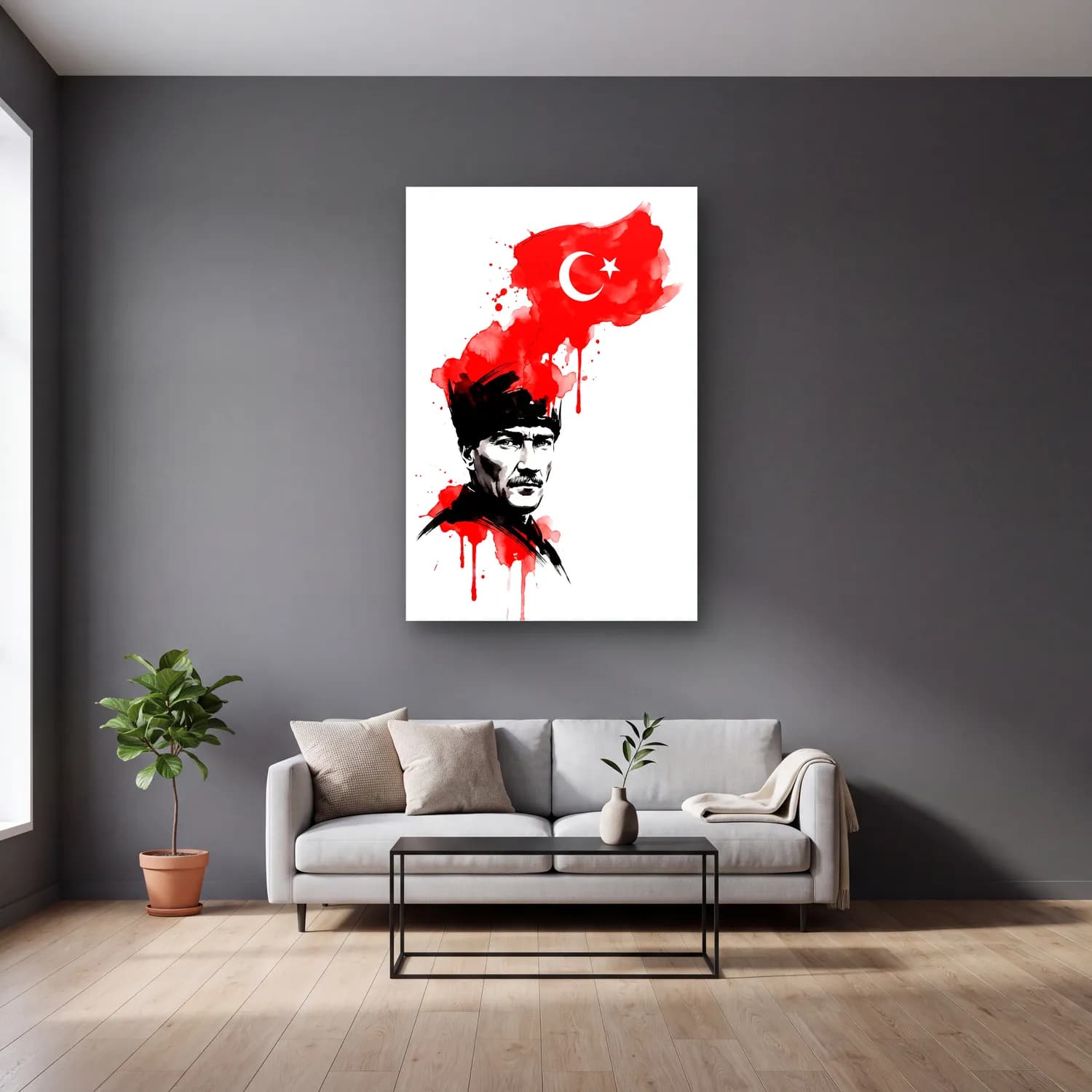 Atatürk Mürekkep ve Kırmızı Suluboya Portre Türk Bayrağı cam tablo — gri duvarlı salonda