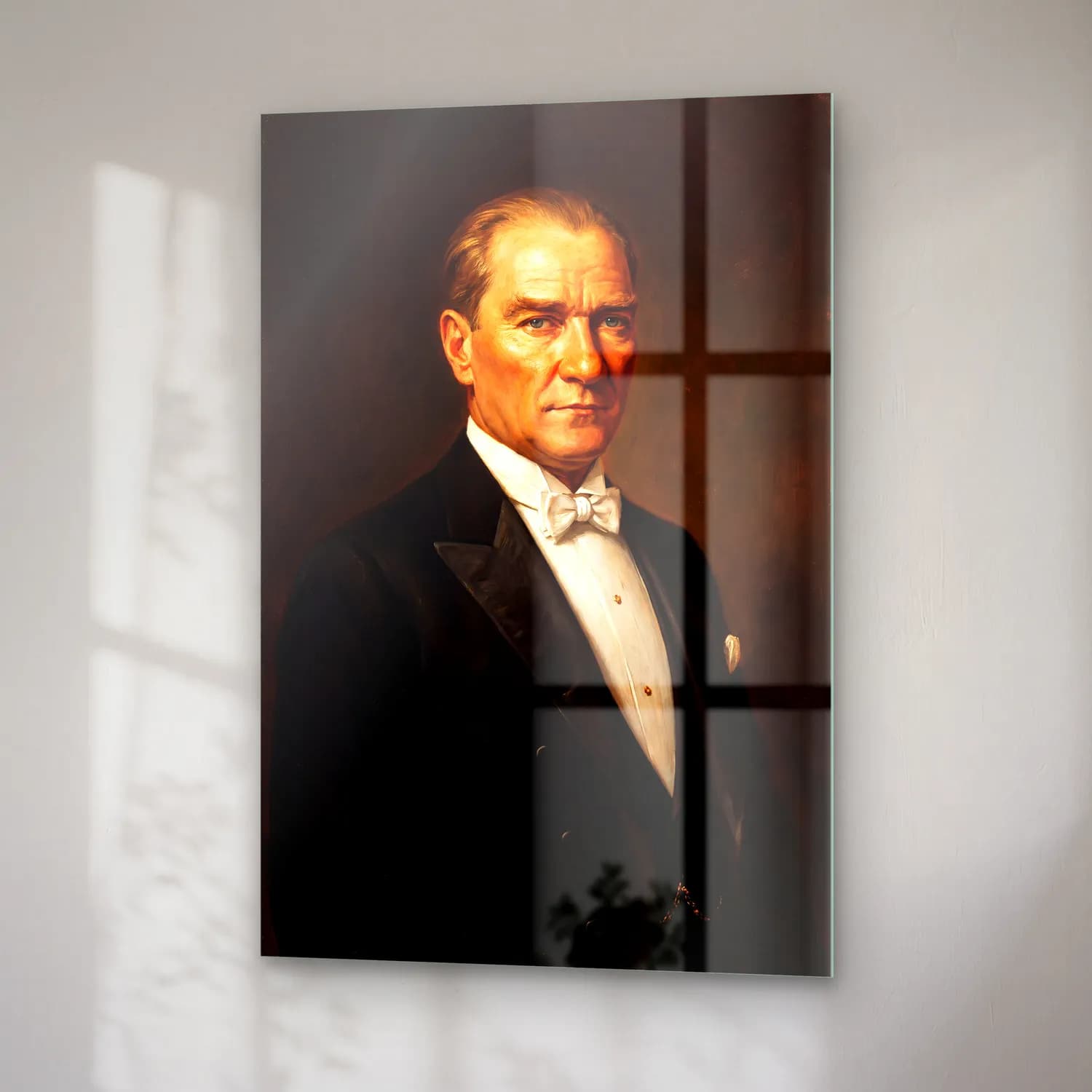 Atatürk Klasik Yağlı Boya Portre Rembrandt Işığı cam tablo — sağ açıdan görünüm