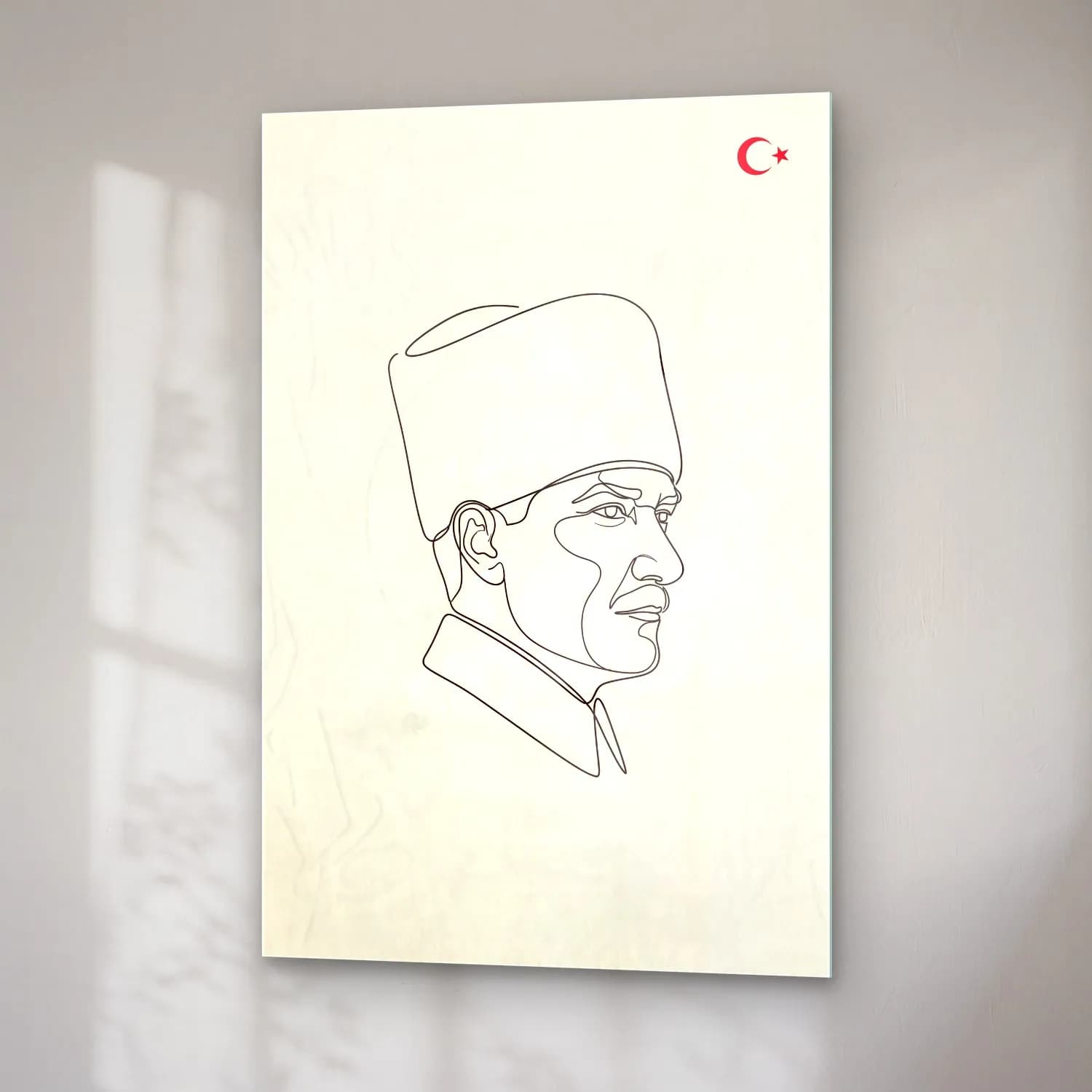 Atatürk Tek Çizgi Sanatı Kalpaklı Profil cam tablo — sağ açıdan görünüm